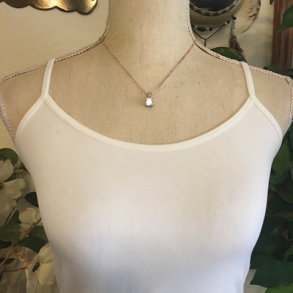 Vintage square cut cubic zirconia pendant on chain - Picture 3 of 10